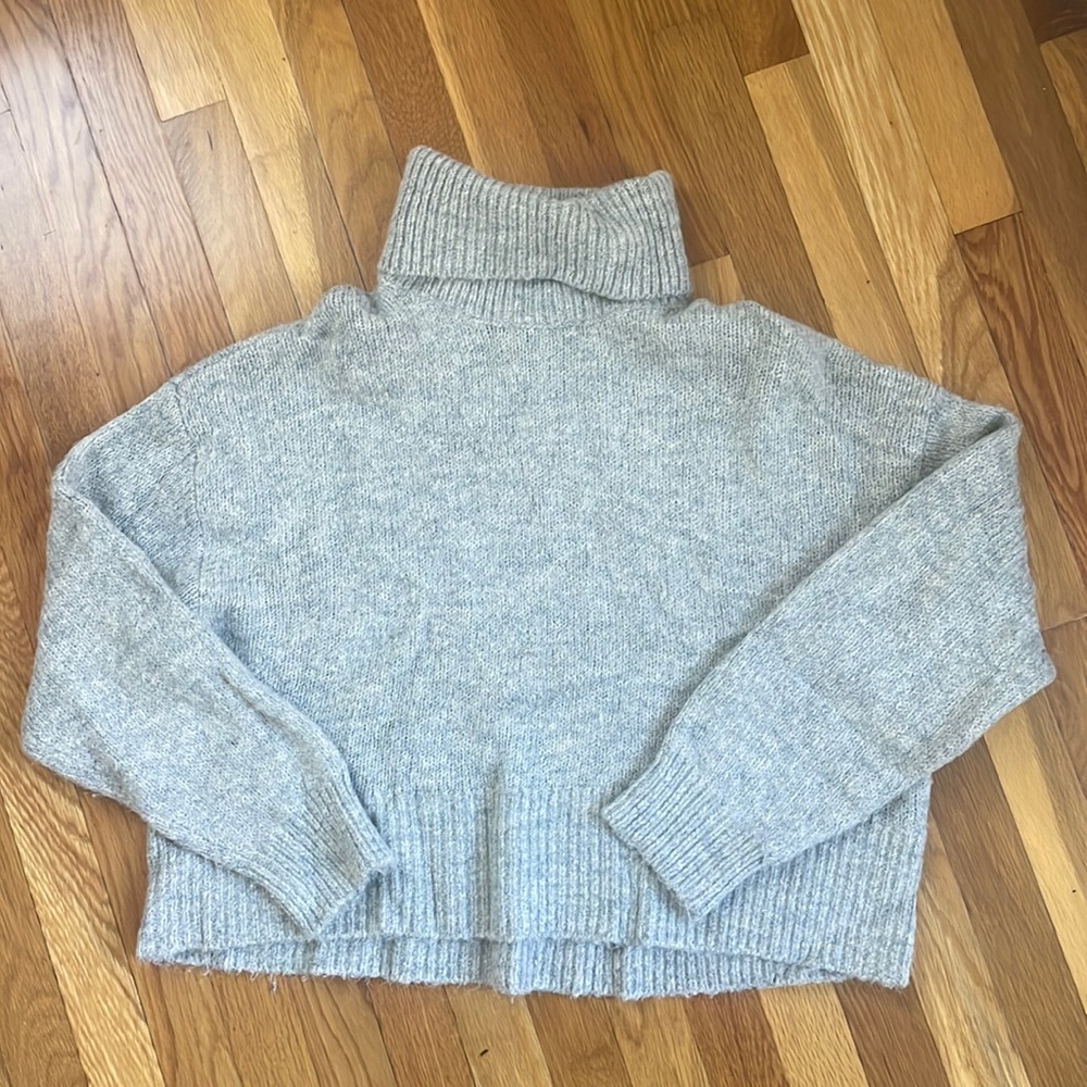 H&M oversized knit grey turtleneck sweater